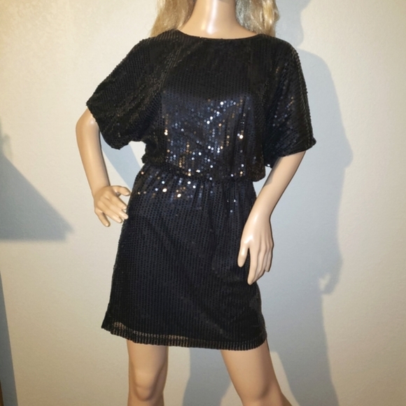 Dresses & Skirts - 🎉Black Sequin Dress | Sz M